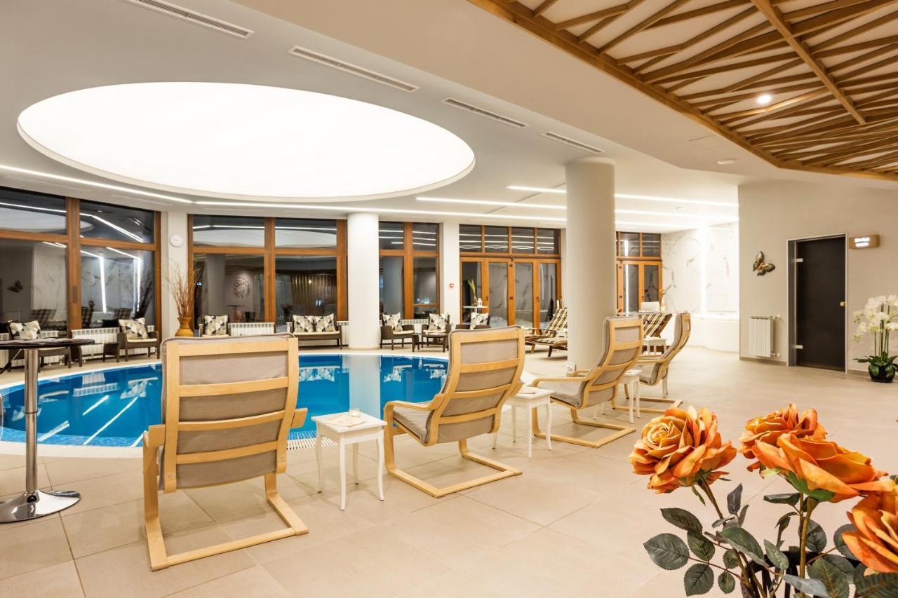 Hotel Orlovetz Pamporowo Exterior foto